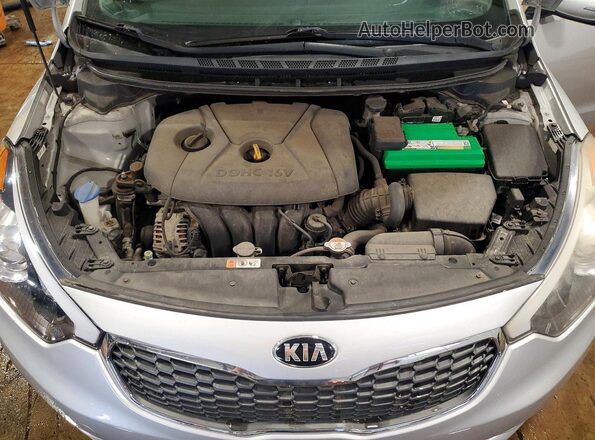 KNAFX4A61G5576044 2016 KIA FORTE Серебряный Вид задней части салона