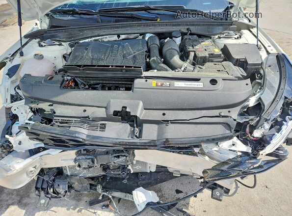 KNAG44J87T5398357 2026 KIA K5 Белый Вид задней части салона