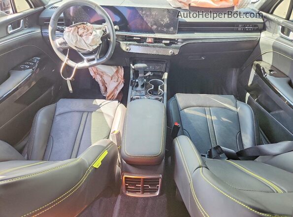 KNAG44J87T5398357 2026 KIA K5 Белый Вид панели приборов