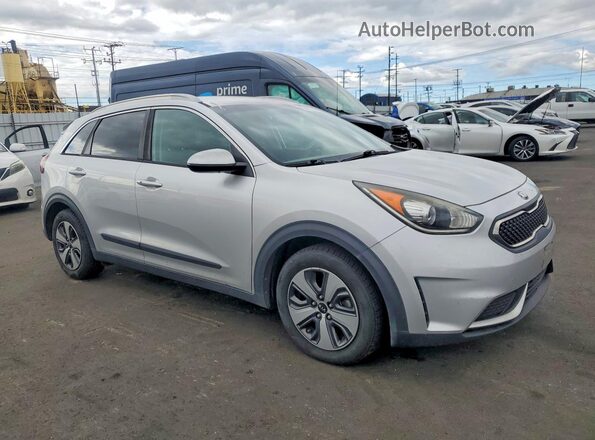 KNDCB3LC0H5044920 2017 KIA NIRO Серебряный Передняя правая четверть