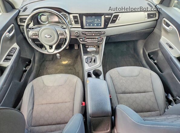 KNDCB3LC1J5108548 2018 KIA NIRO Синий Вид панели приборов