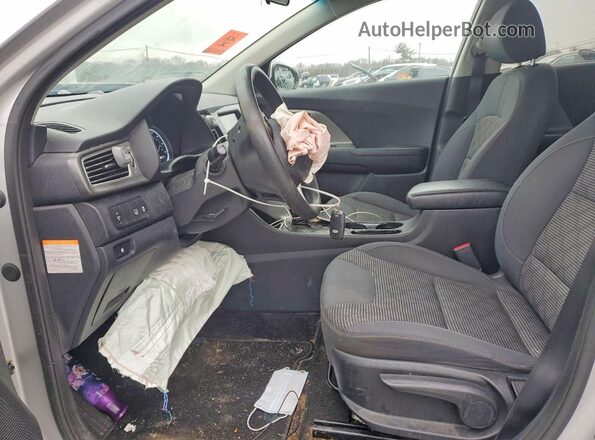 KNDCB3LC2K5257522 2019 KIA NIRO Серебряный Вид салона спереди