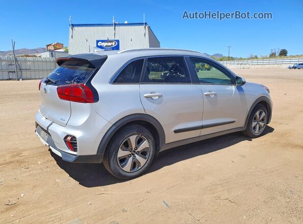 KNDCB3LC2L5369156 2020 KIA NIRO Серебряный Задняя правая четверть