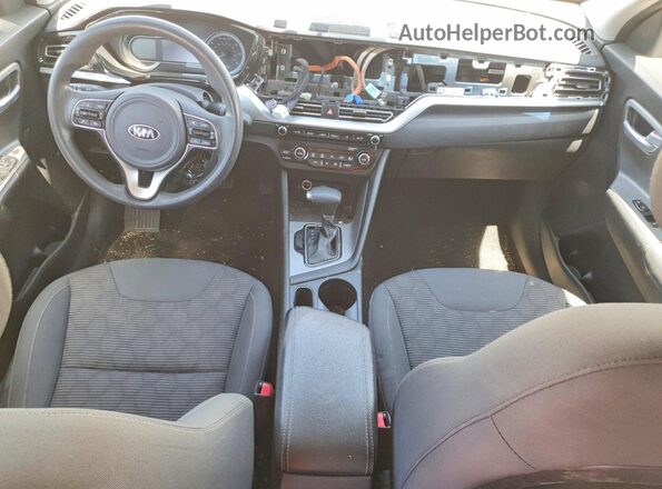KNDCB3LC2L5369156 2020 KIA NIRO Серебряный Вид панели приборов