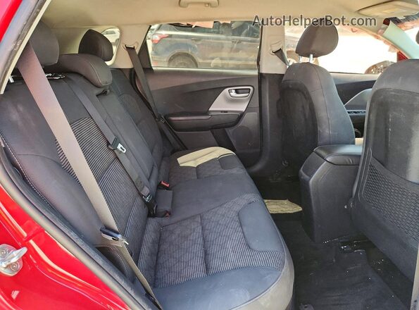 KNDCB3LC4J5113517 2018 KIA NIRO Красный Вид задних сидений