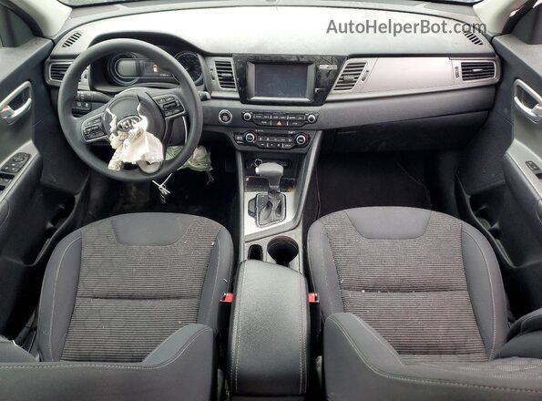 KNDCB3LC4J5161874 2018 KIA NIRO Silver Widok deski rozdzielczej
