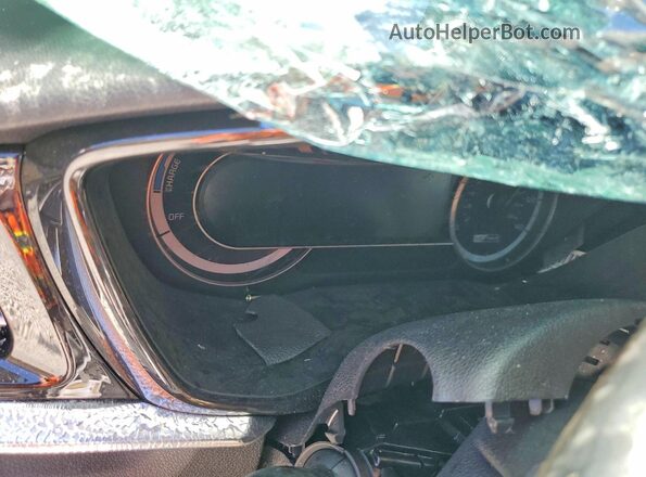 KNDCB3LC4L5378070 2020 KIA NIRO Серебряный Вид щитка приборов