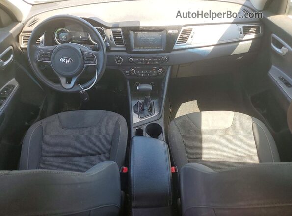 KNDCB3LC6H5043237 2017 KIA NIRO Белый Вид панели приборов