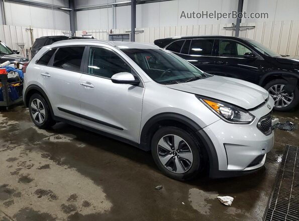 KNDCB3LC7H5055252 2017 KIA NIRO Серебряный Передняя правая четверть