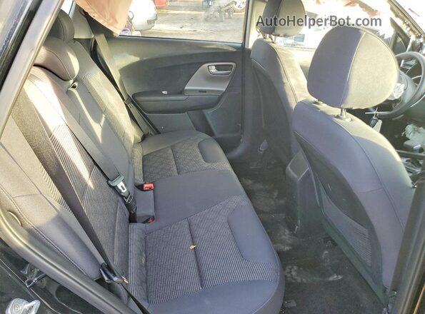 KNDCB3LC7H5080894 2017 KIA NIRO Black Widok tylnych siedzeń
