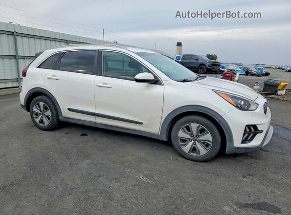KNDCB3LC7L5365636 2020 KIA NIRO White Front right