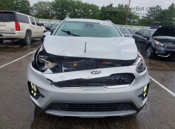 KNDCB3LC7L5374692 2020 KIA NIRO Серебряный Вид спереди