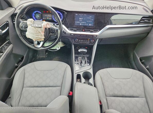 KNDCB3LC7N5533472 2022 KIA NIRO Синий Вид панели приборов