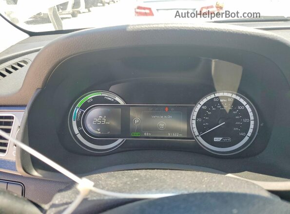 KNDCC3LC8H5052082 2017 KIA NIRO White Widok zestawu wskaźników