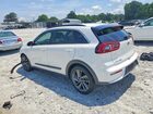 2017 Kia Niro Ex White vin: KNDCC3LC8H5052082