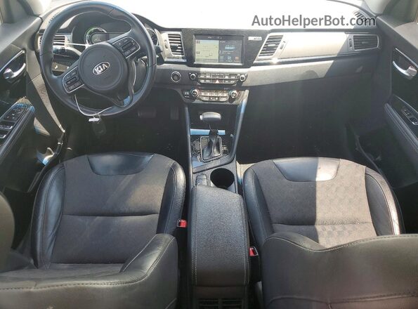 KNDCC3LC8H5052082 2017 KIA NIRO White Widok deski rozdzielczej