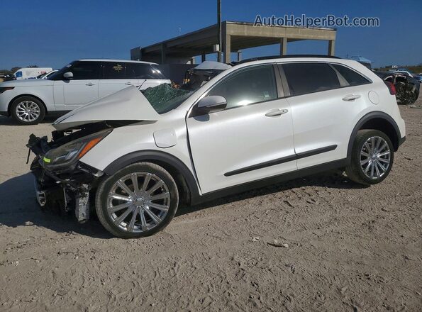 KNDCC3LD7L5385567 2020 KIA NIRO Белый Передняя левая четверть