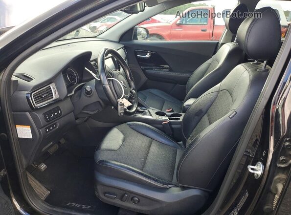 KNDCD3LD6J5205098 2018 KIA NIRO Черный Вид салона спереди