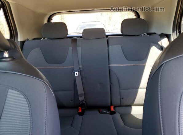 KNDCP3LE0R5157612 2024 KIA NIRO Black Widok tylnych siedzeń