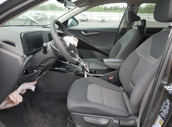 KNDCP3LE0T5330746 2026 KIA NIRO Gray 