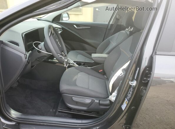 KNDCP3LE1T5317259 2026 KIA NIRO Серый 