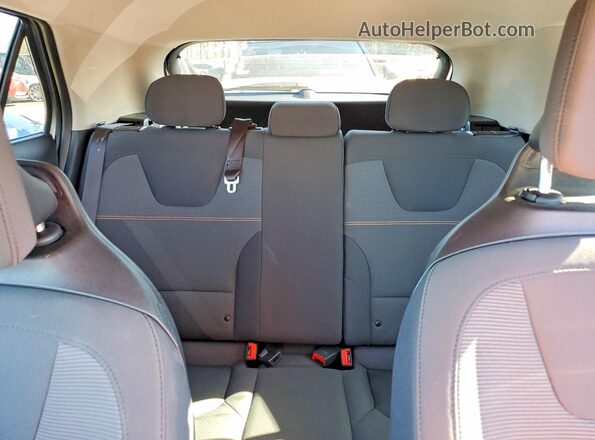 KNDCP3LE1T5325328 2026 KIA NIRO Gray Widok tylnych siedzeń