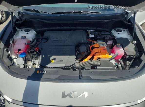 KNDCP3LE3T5337626 2026 KIA NIRO White Rear interior view
