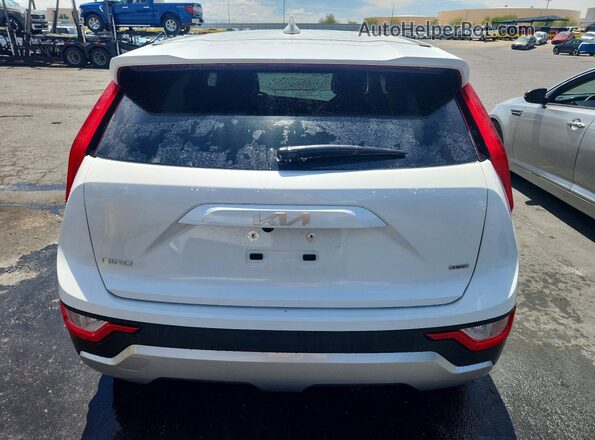 KNDCP3LE3T5337626 2026 KIA NIRO White Rear view
