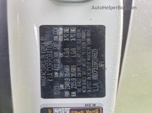 KNDCP3LE6R5146629 2024 KIA NIRO White Widok komory silnika