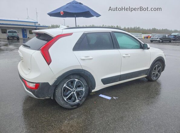 KNDCP3LE6R5146629 2024 KIA NIRO White Tył prawy