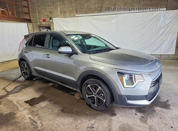 KNDCP3LE6T5320366 2026 KIA NIRO Gray Front right