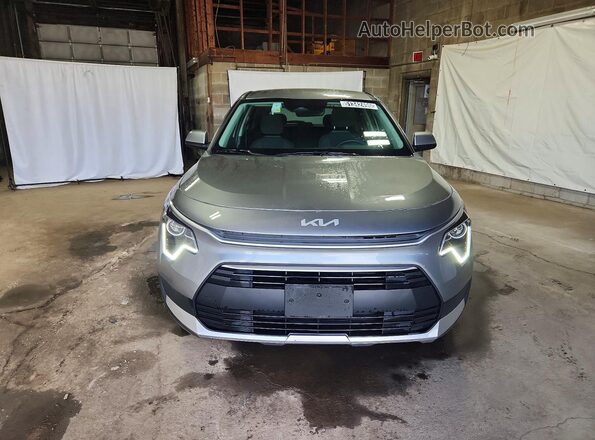 KNDCP3LE6T5320366 2026 KIA NIRO Gray Front view