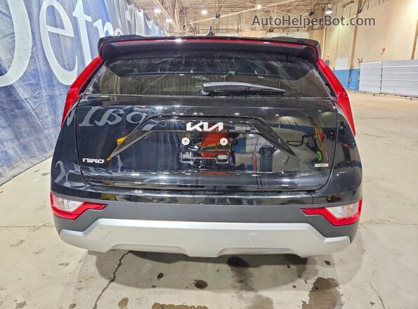 KNDCP3LE7T5319694 2026 KIA NIRO Черный Вид сзади