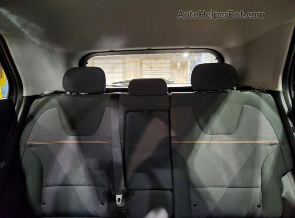 KNDCP3LE7T5319694 2026 KIA NIRO Черный Вид задних сидений