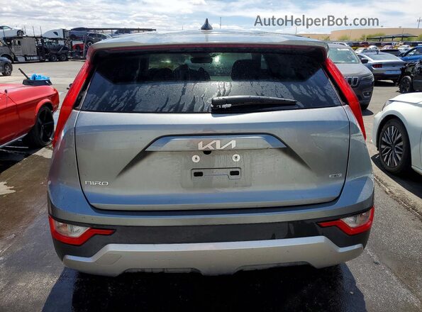KNDCP3LE7T5323633 2026 KIA NIRO Gray Vista trasera