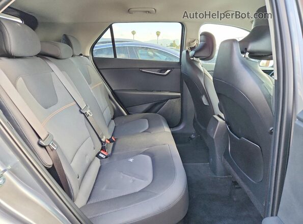 KNDCP3LE9T5342183 2026 KIA NIRO Gray Vista de los asientos traseros