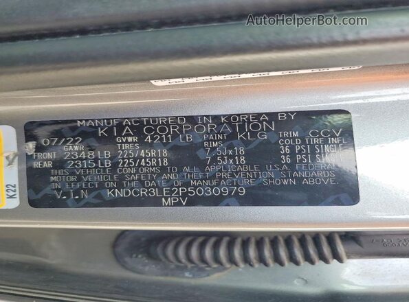 KNDCR3LE2P5030979 2023 KIA NIRO Серебряный Вид наклейки с VIN-кодом