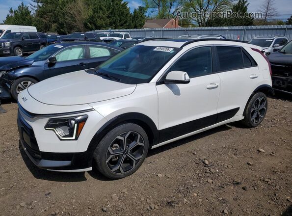KNDCR3LE4P5059156 2023 KIA NIRO Белый Передняя левая четверть