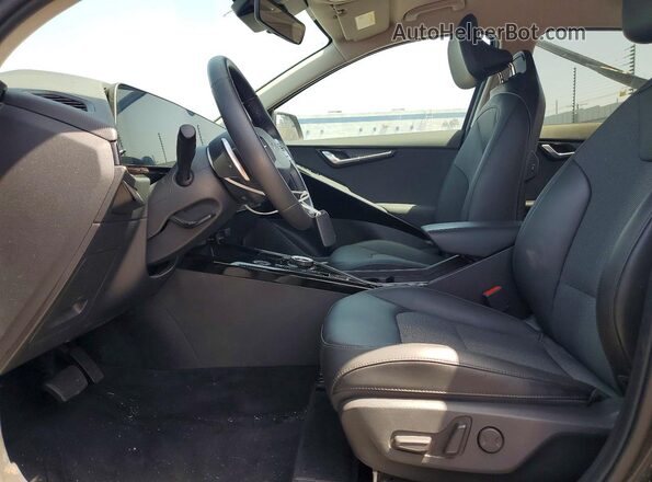 KNDCS3LF6S5285351 2025 KIA NIRO Угольный Вид салона спереди