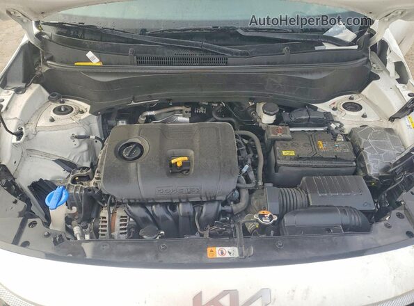 KNDEPCAA0P7460948 2023 KIA SELTOS White Вид підкапотного простору