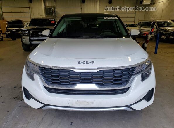 KNDEPCAA4P7433428 2023 KIA SELTOS White Widok z przodu