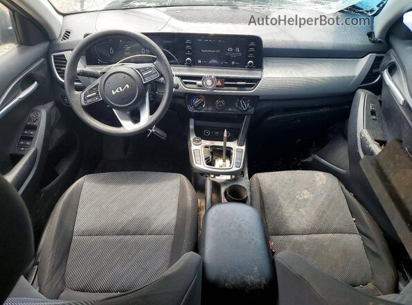 KNDEPCAA5T7825652 2026 KIA SELTOS Black Vista del salpicadero