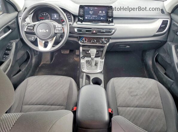 KNDEPCAA9P7372173 2023 KIA SELTOS Silver Вид панелі приладів