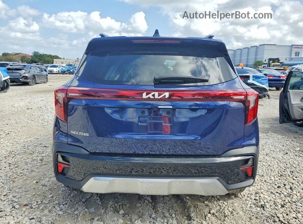 KNDER2AAXR7608675 2024 KIA SELTOS Синий Вид сзади