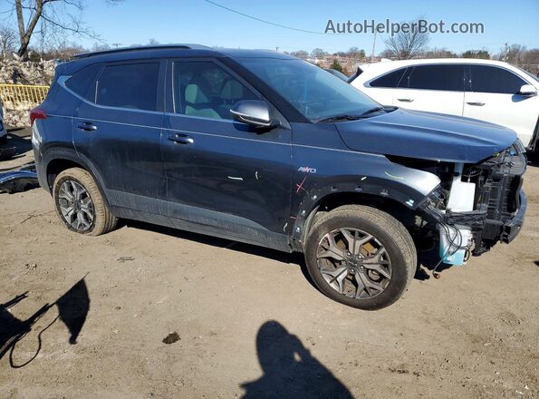 KNDERCAA2P7404035 2023 KIA SELTOS Серый Передняя правая четверть