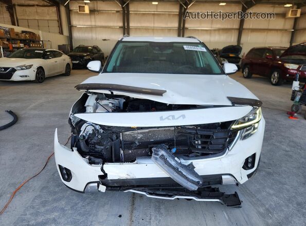 KNDETCA78R7573355 2024 KIA SELTOS White Widok z przodu