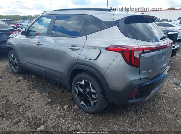 KNDEUCAA2S7789717 2025 KIA SELTOS Серый Задняя левая четверть