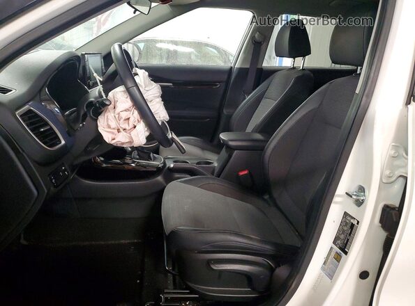 KNDEUCAA9P7358024 2023 KIA SELTOS White Widok wnętrza z przodu