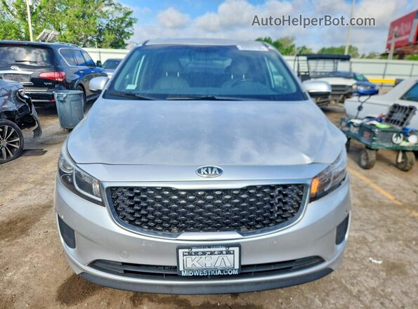 KNDMB5C10H6246083 2017 KIA SEDONA Silver Vista frontal