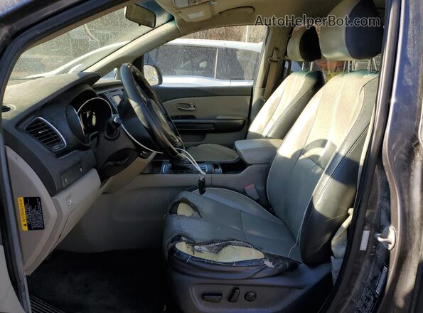 KNDMB5C11G6215875 2016 KIA SEDONA Gray Вид салону спереду